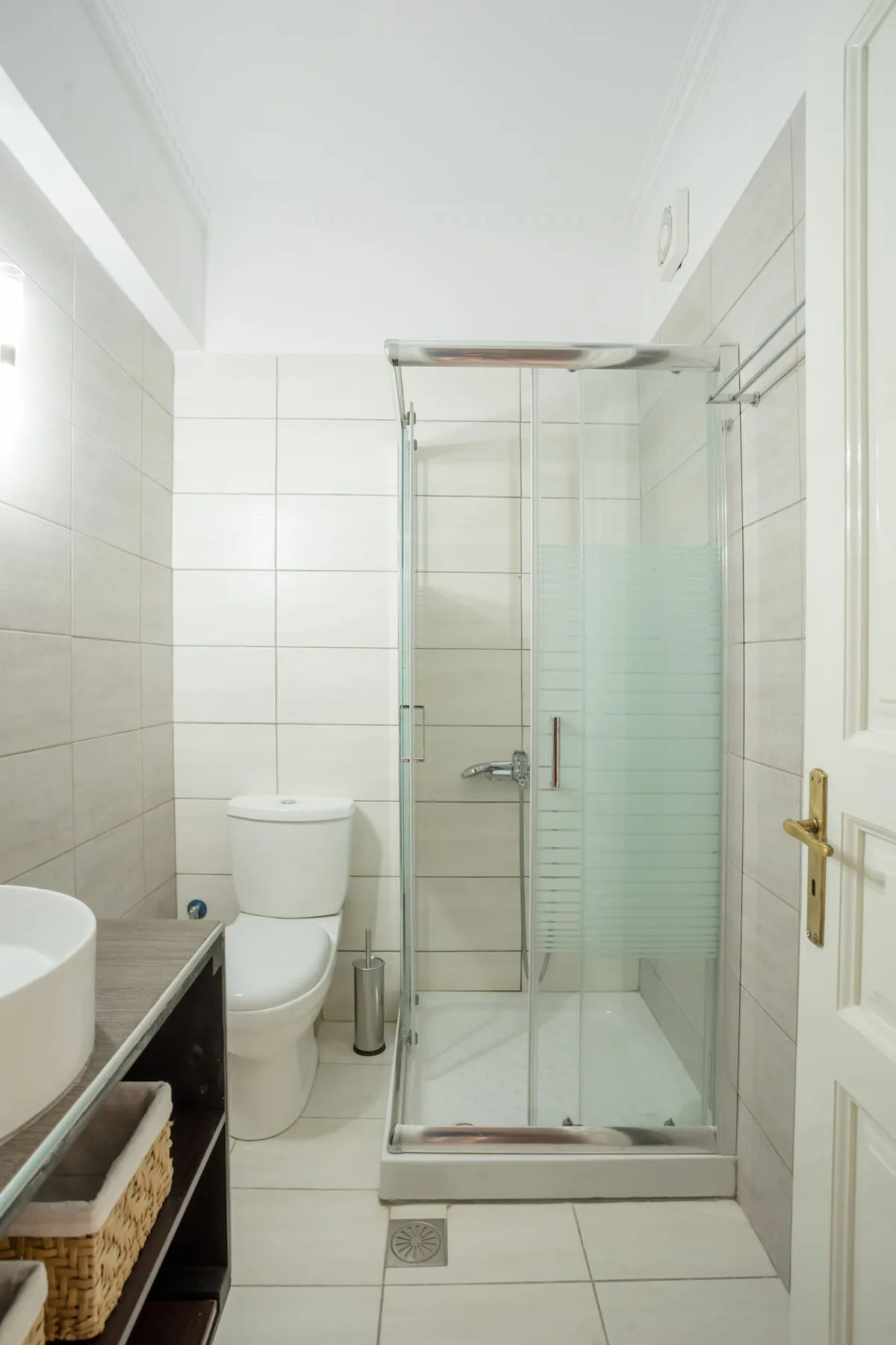 Modern Bathroom
